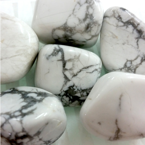 Silverstone Tumbled Stones WHITE HOWLITE 100g with Explanation Card
